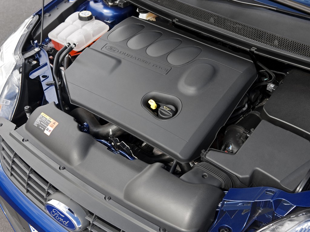 Выбрать Форд Фокус второго поколения по объему двигателя