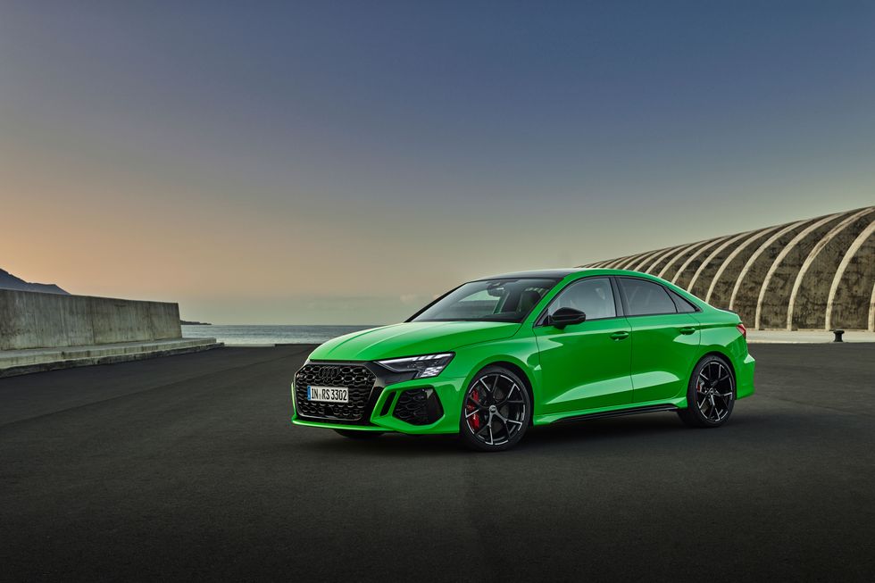 новая модель Audi RS3 параметры