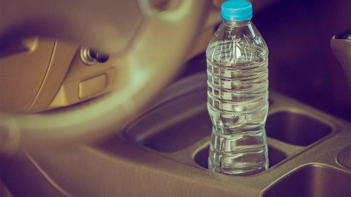Почему нельзя оставлять воду в машине зимой