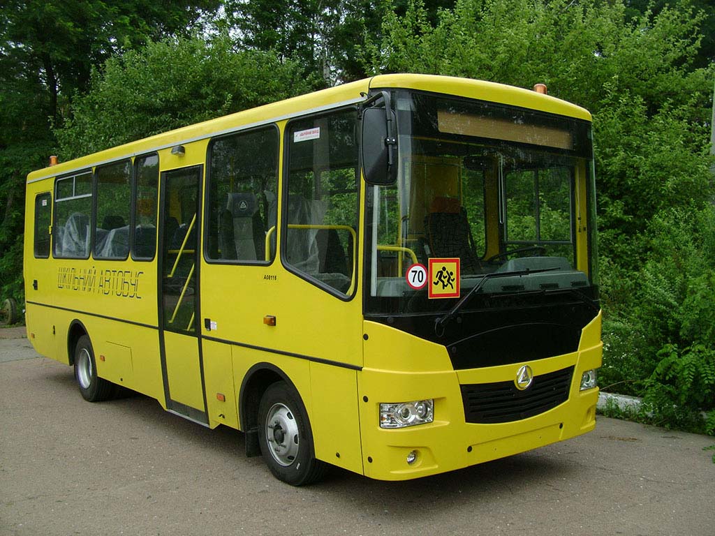 Шкільний автобус Еталон побудований в Україні 