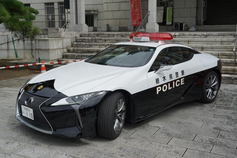 полицейский Lexus LC500