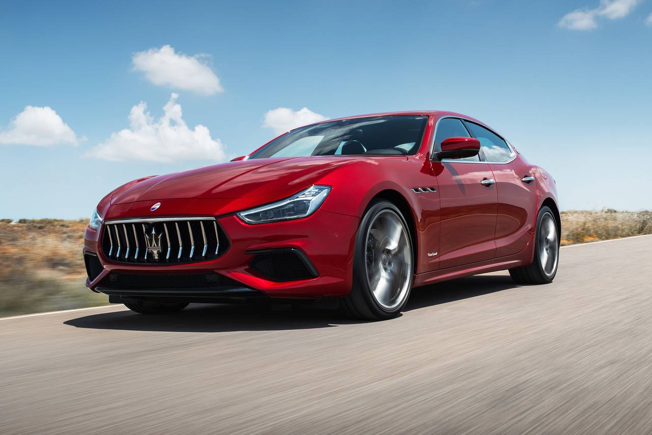 Купити седан Maserati Ghibli на автобазарі