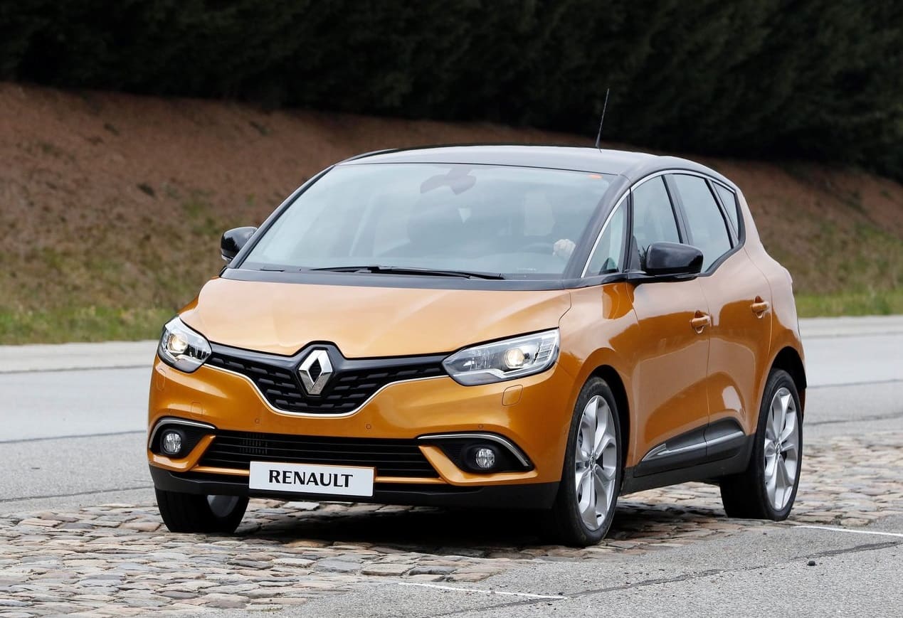 Подобрать минивэн Renault Scenic для мамы
