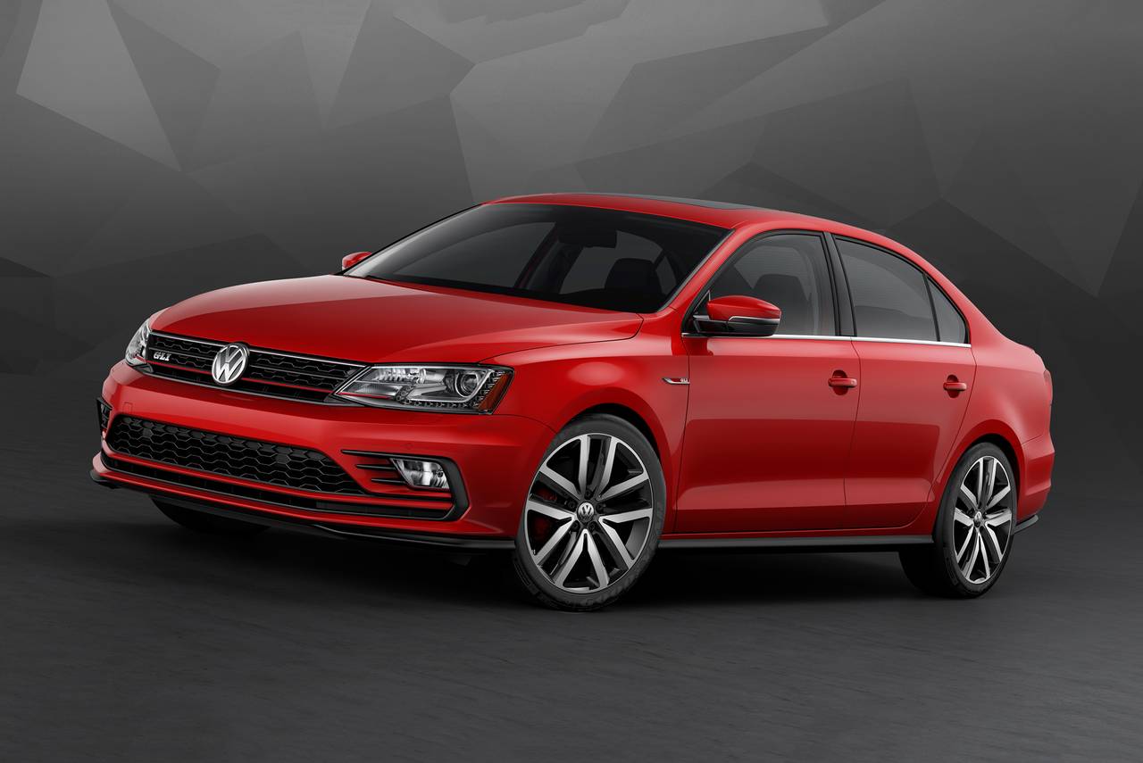 Выбрать красный седан Volkswagen Jetta
