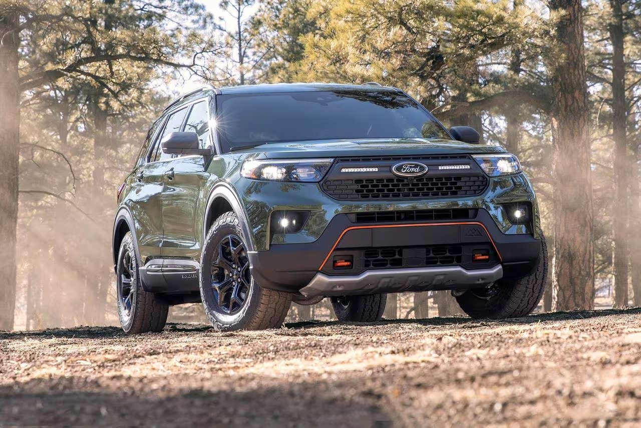 найти полноприводный Ford Explorer из США