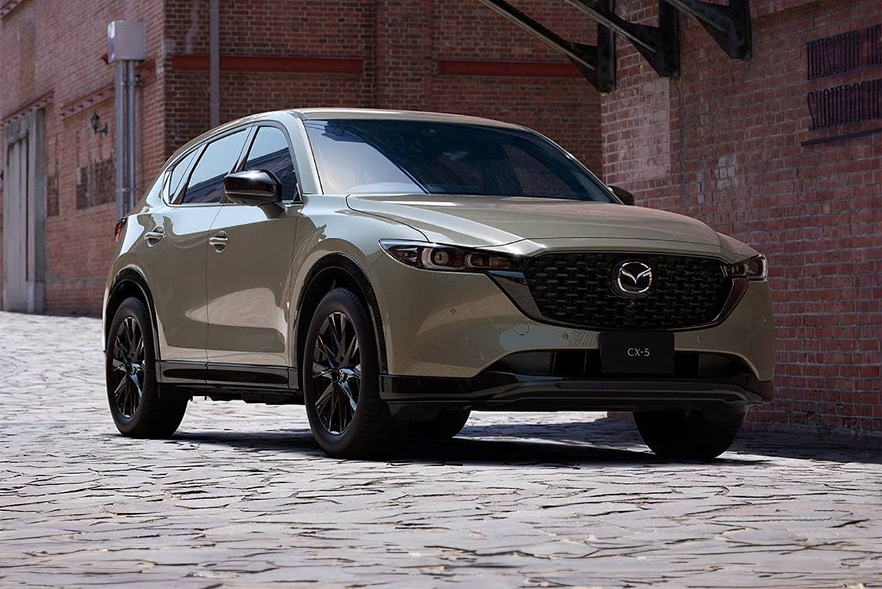 Выбрать кроссовер Mazda CX-5 для женщины