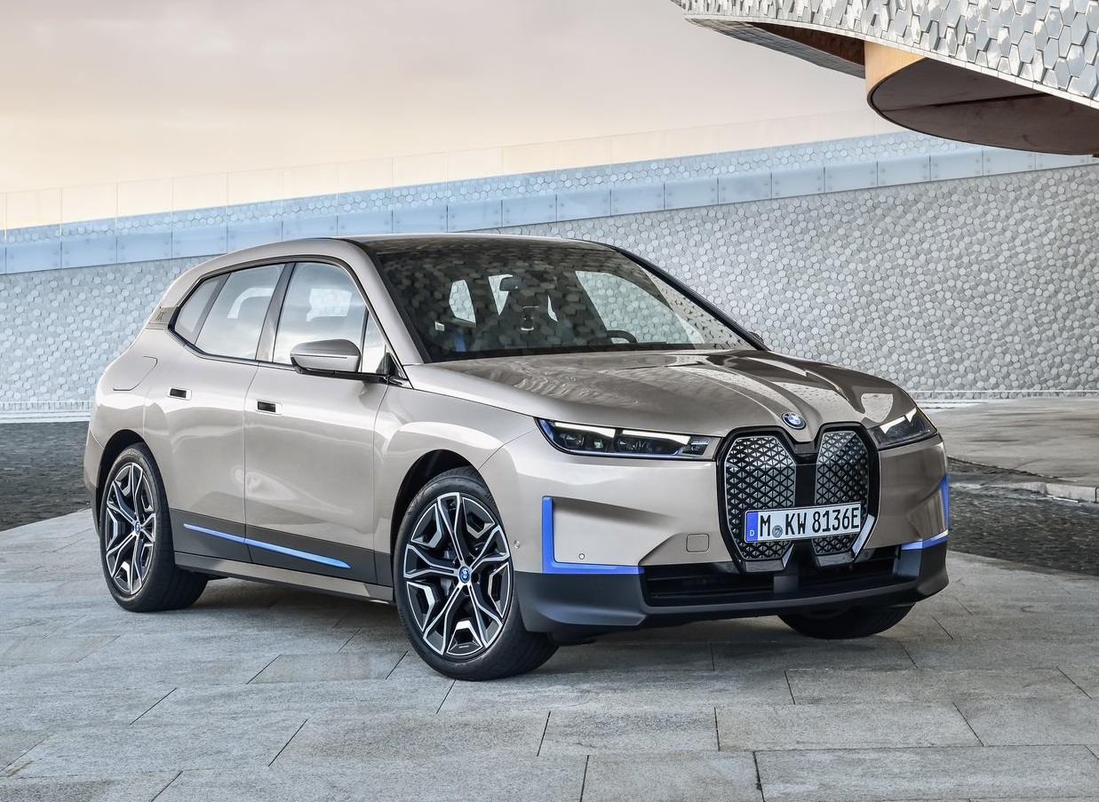 Запас ходу BMW iX взимку