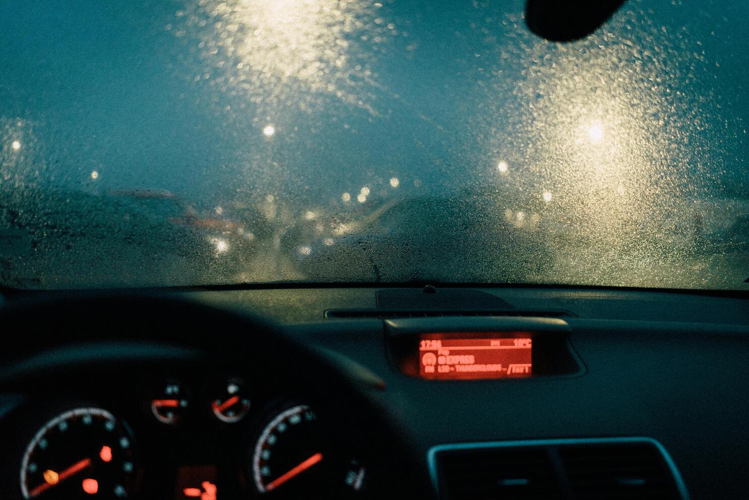 запотевание стекла авто способы избавиться от запотевания стекла авто