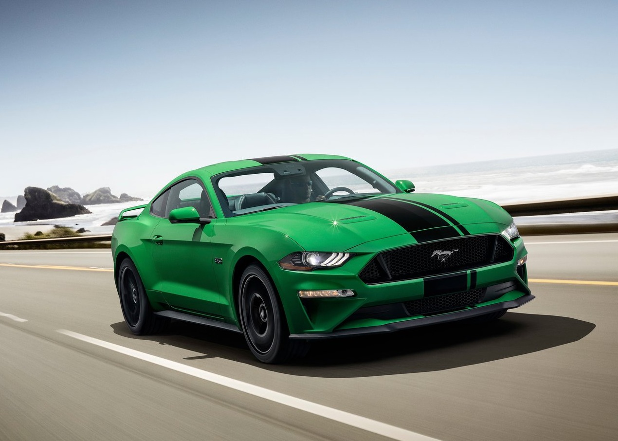 искать авто Ford Mustang