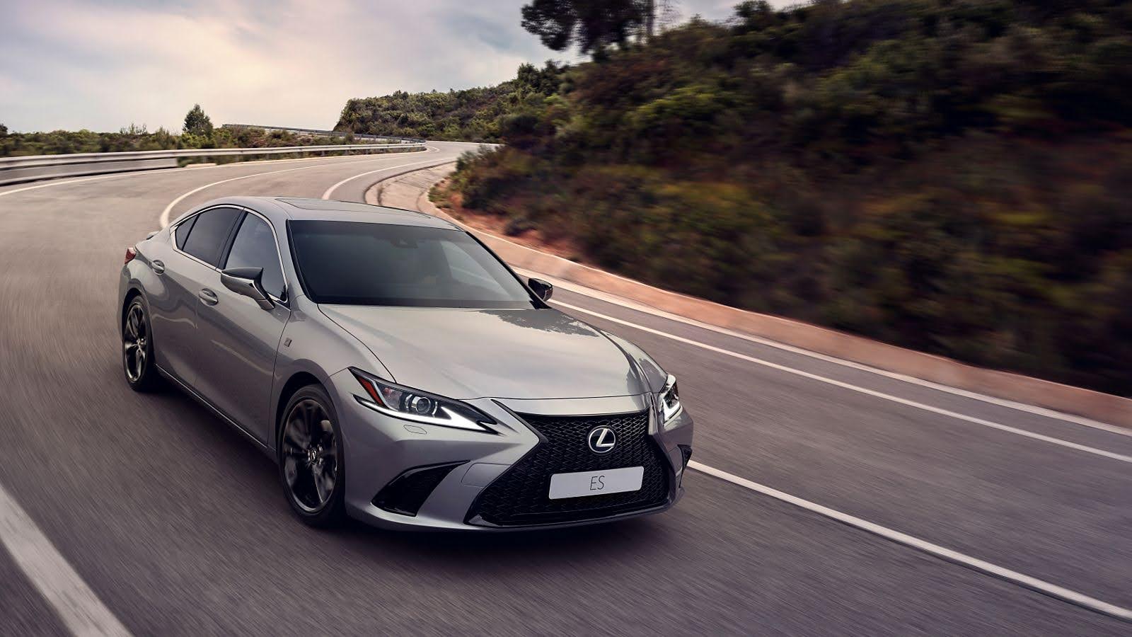 технології комфорту в седані Lexus ES