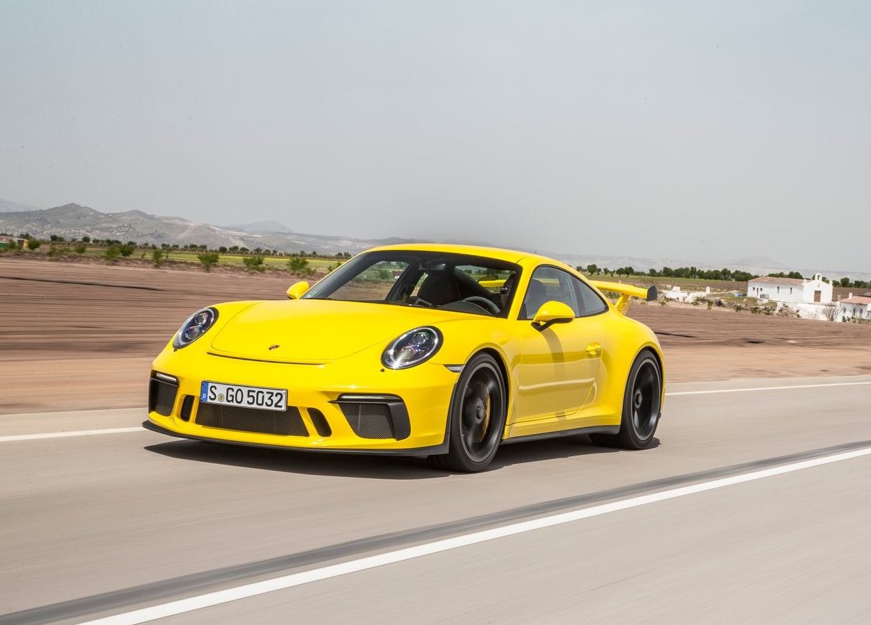 искать авто Porsche 911