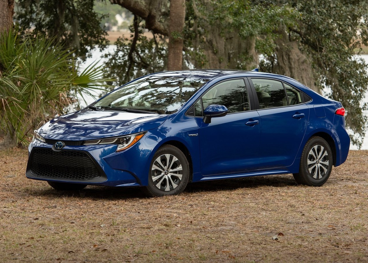 Toyota Corolla Hybrid искать Toyota Corolla Hybrid