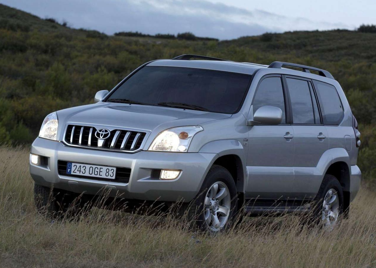 искать авто Toyota Land Cruiser