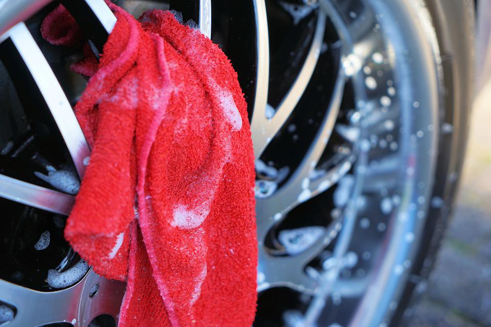 Зачем нужно мыть колеса автомобиля