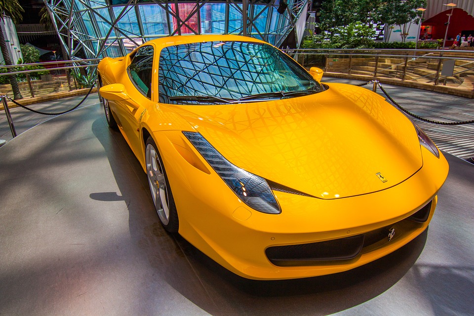 Оренда Ferrari в Дубаї