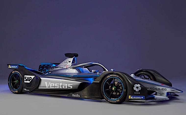 Гоночный электромобиль Mercedes-EQ Silver Arrow 02
