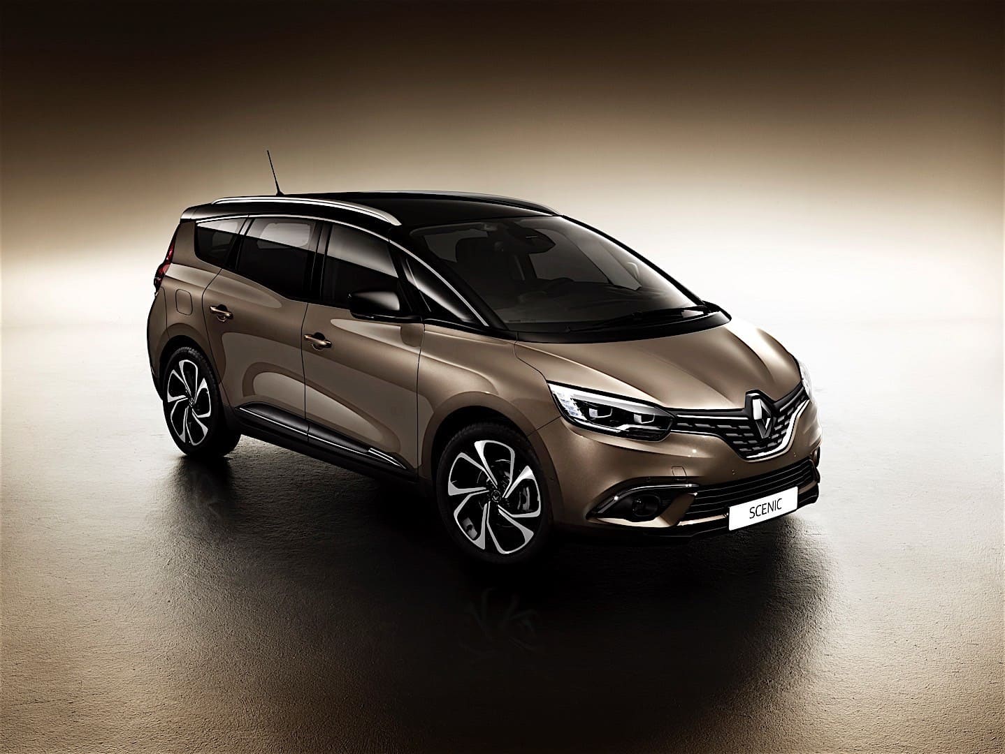 Поиск объявлений о продаже Renault Grand Scenic б/у