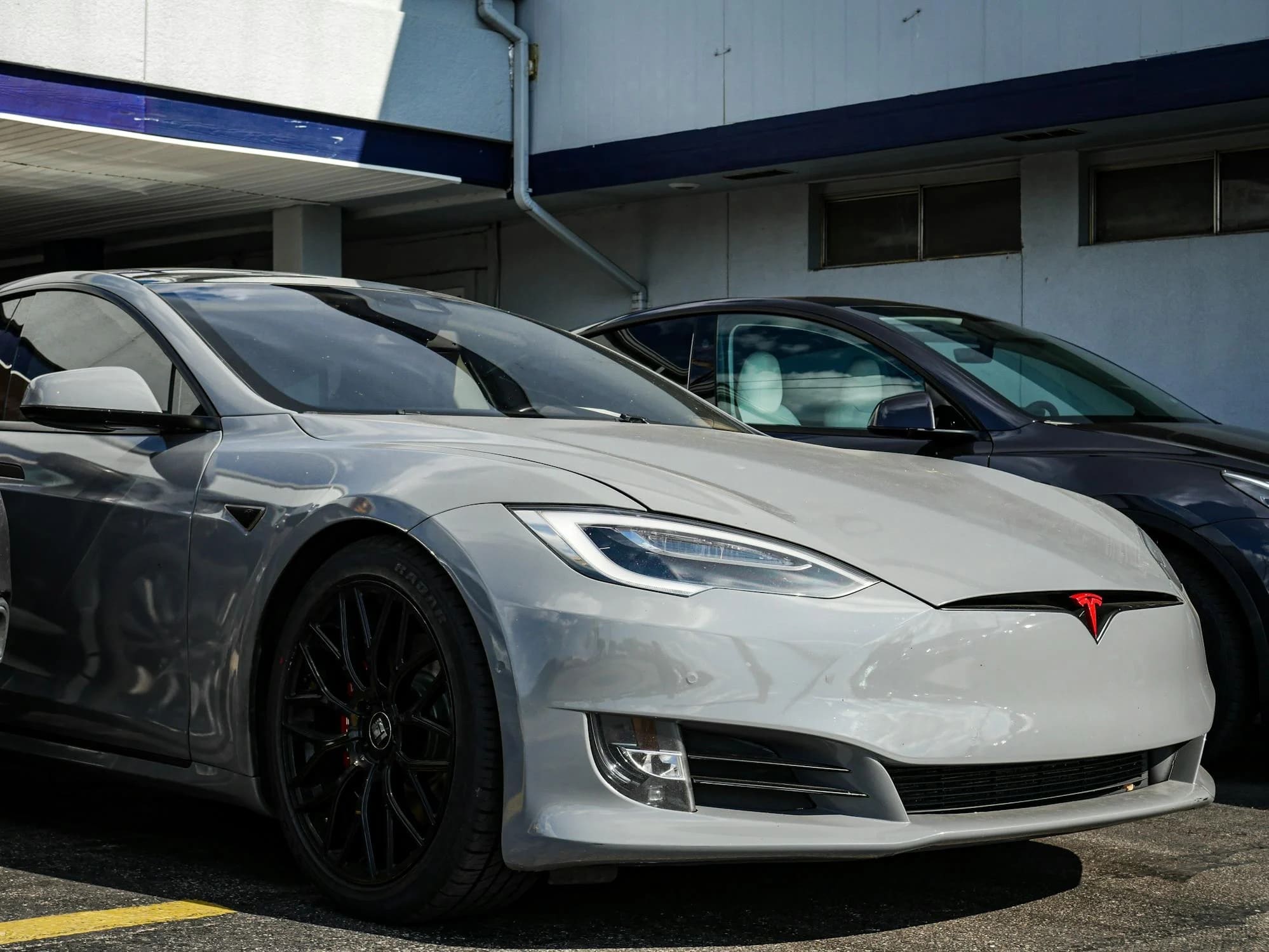 Особливості вживаних автомобілів Tesla