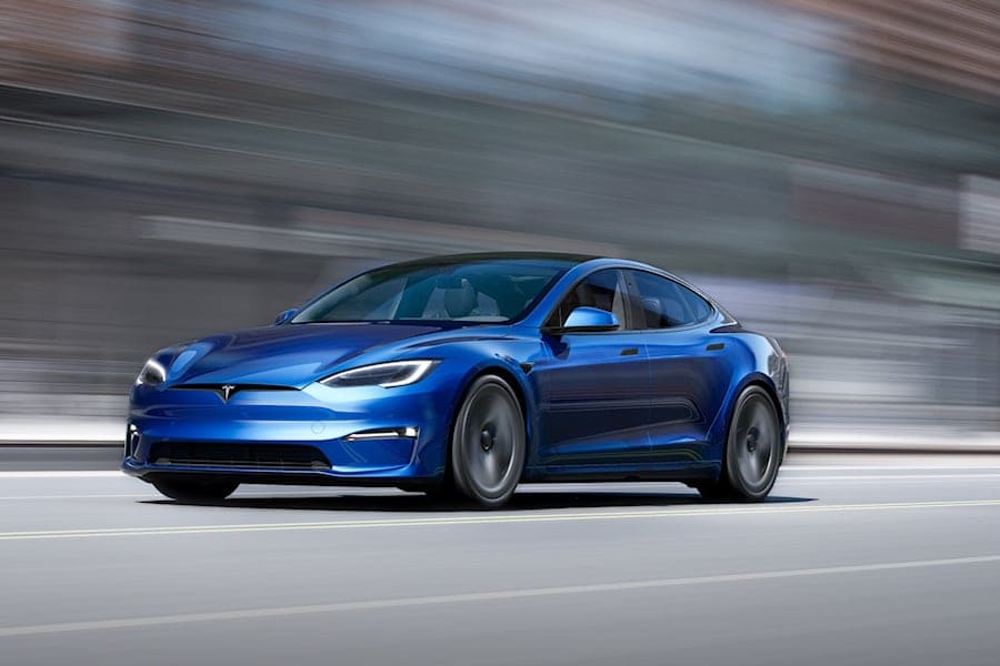 Знайти потужний автомобіль Tesla Model S Plaid