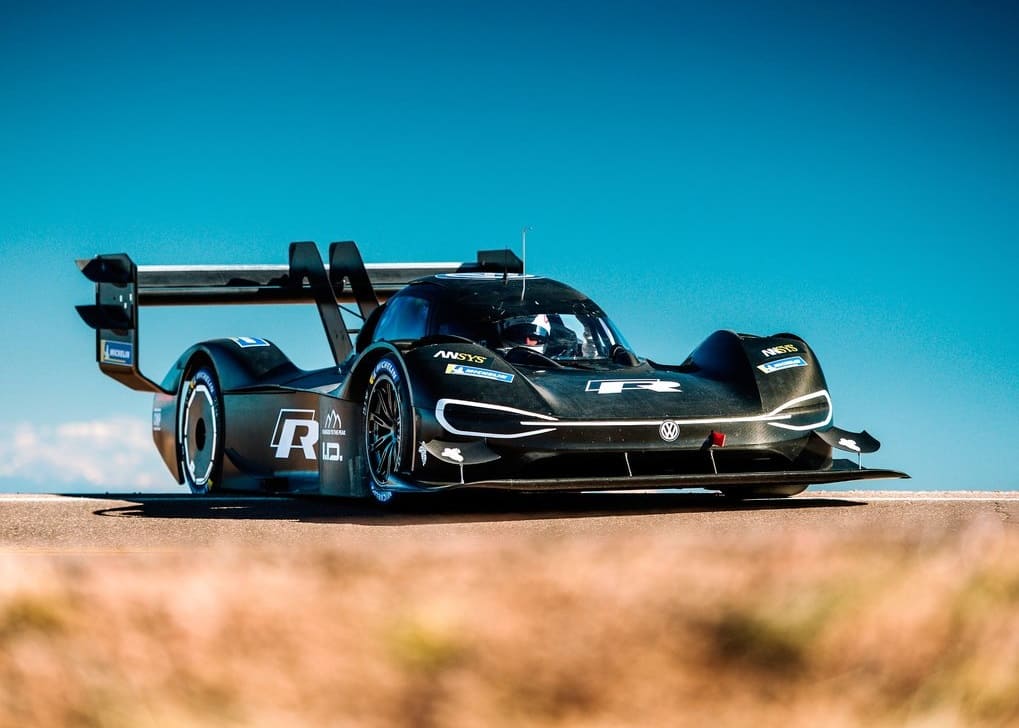 Гоночный электромобиль Volkswagen ID.R